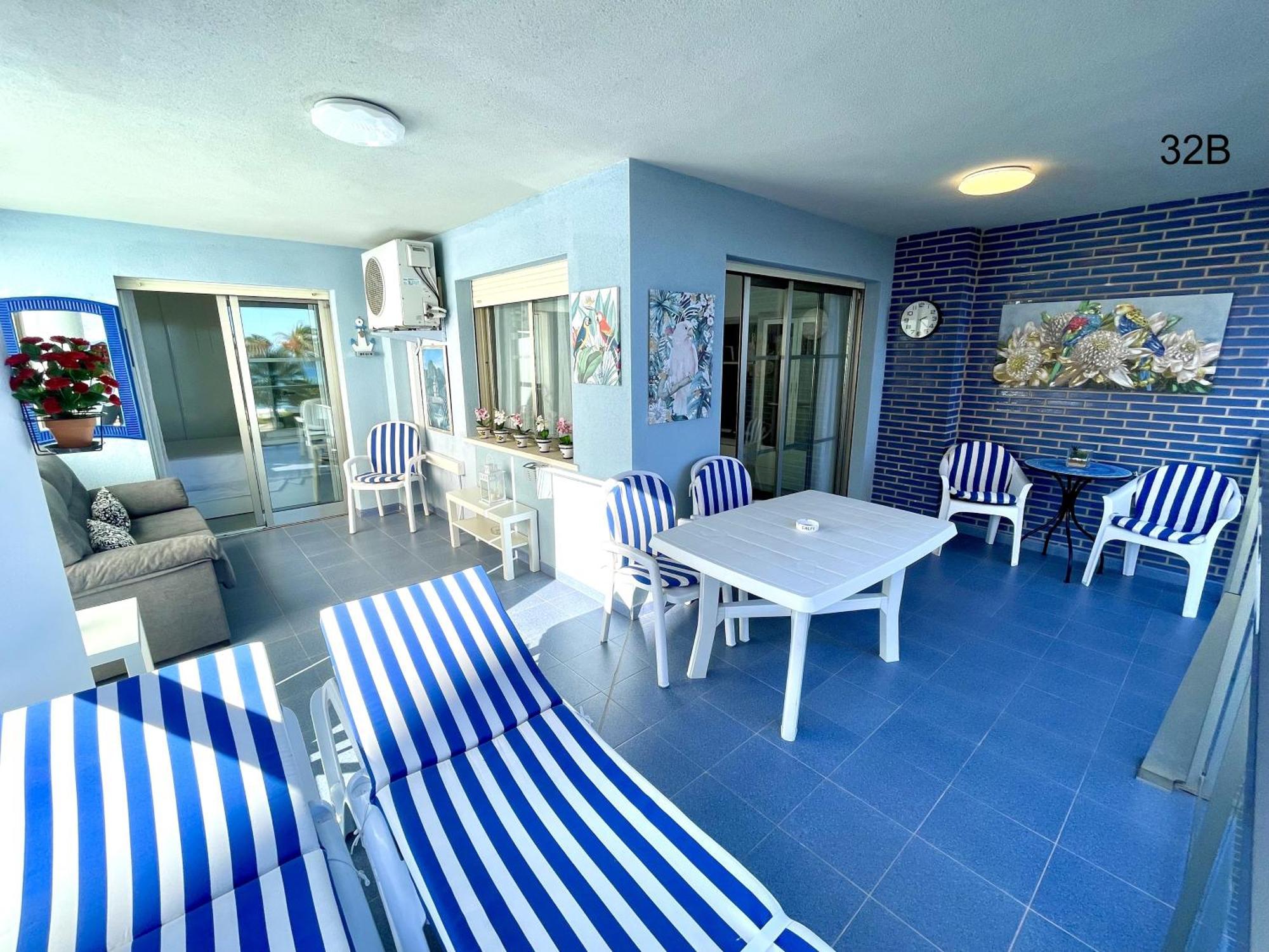 Timora Sea View New Apart' Hipocampos Калпе Екстериор снимка